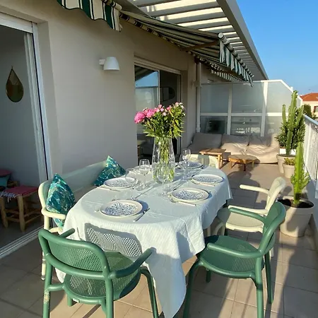 Vue A Couper Le Souffle - Nouveau Entierement Renove Apartment *